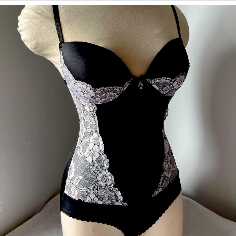 NWOT Shaping Lingerie Bodysuit with White Lace